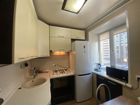 2-к квартира, 6/9 эт., 44м²