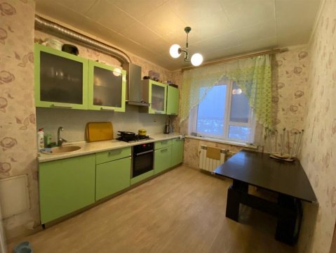 3-к квартира, 10/10 эт., 64м²