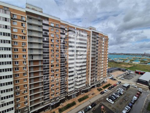 2-к квартира, 12/17 эт., 52м²