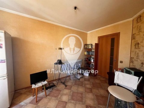 3-к квартира, 4/5 эт., 60м²