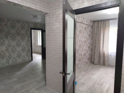 3-к квартира, 1/5 эт., 55м²