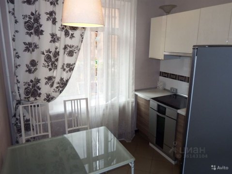 2-к квартира, 3/6 эт., 55м²