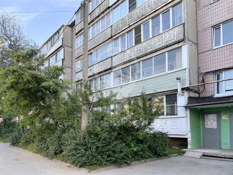 2-к квартира, 1/5 эт., 42м²