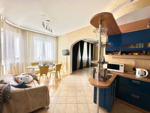 3-к квартира, 4/25 эт., 138м²