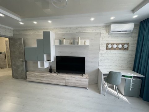 1-к квартира, 3/19 эт., 43м²