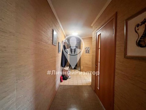 3-к квартира, 4/5 эт., 60м²