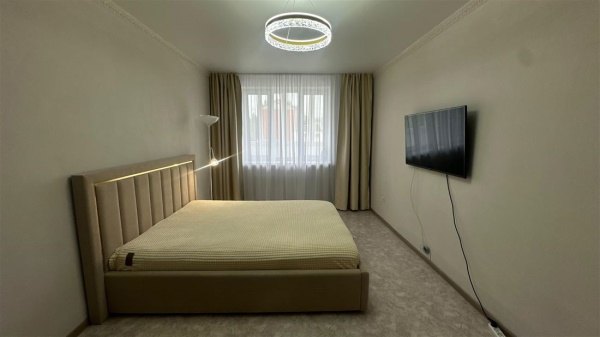 2-к квартира, 2/4 эт., 64м²