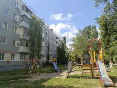 3-к квартира, 5/5 эт., 57м²