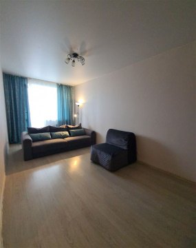 2-к квартира, 8/9 эт., 70м²