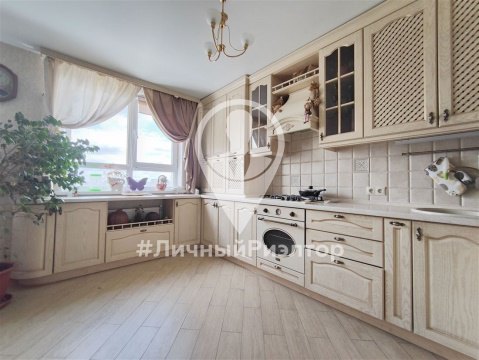 2-к квартира, 18/25 эт., 73м²