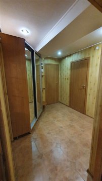3-к квартира, 3/3 эт., 68м²