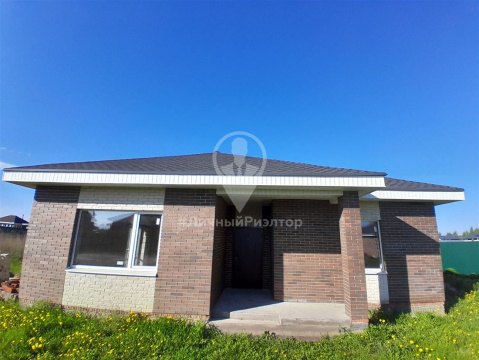 Дом 100м², участок 8 сот.