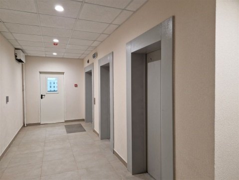 3-к квартира, 11/21 эт., 75м²
