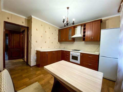 1-к квартира, 5/6 эт., 57м²