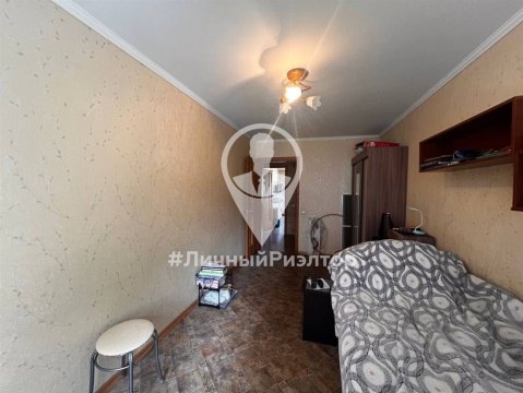 3-к квартира, 4/5 эт., 60м²