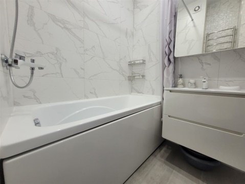 2-к квартира, 5/11 эт., 50м²