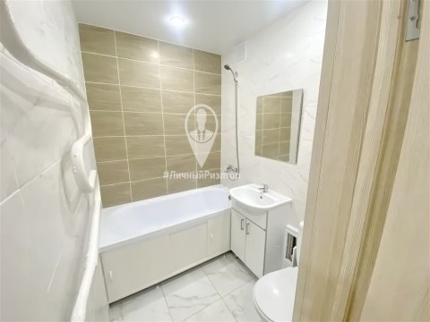 2-к квартира, 2/5 эт., 44м²