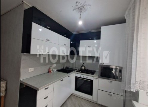 3-к квартира, 1/3 эт., 66м²