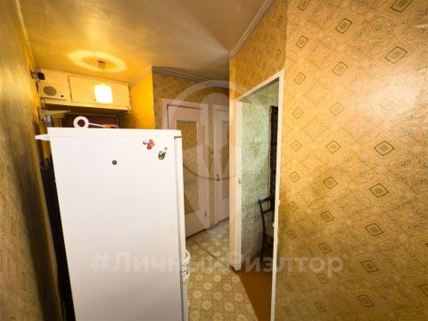 2-к квартира, 5/5 эт., 44м²