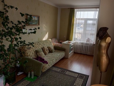4-к квартира, 5/5 эт., 100м²