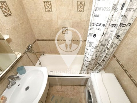 2-к квартира, 3/10 эт., 50м²