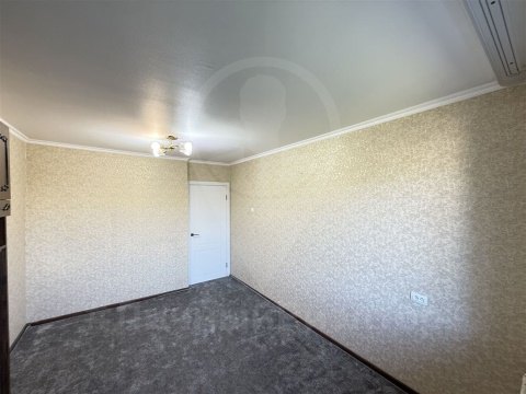 2-к квартира, 5/5 эт., 48м²