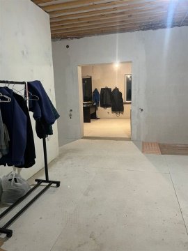 Дом 215м², участок 9,4 сот.