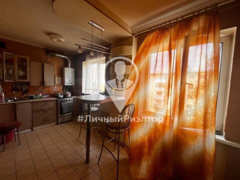 3-к квартира, 4/5 эт., 60м²