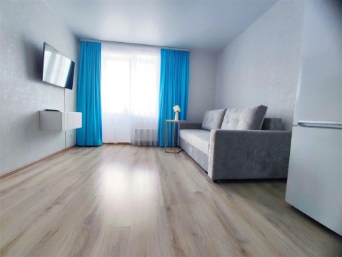 1-к квартира, 4/17 эт., 43м²