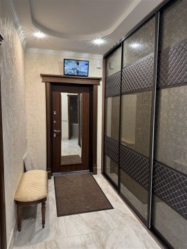 2-к квартира, 7/15 эт., 55м²