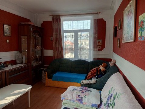4-к квартира, 5/5 эт., 100м²