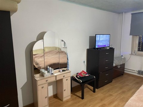 3-к квартира, 7/9 эт., 52м²