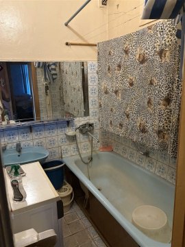3-к квартира, 4/5 эт., 71м²