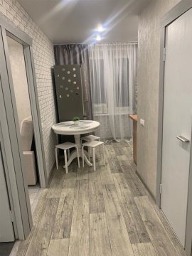 2-к квартира, 5/9 эт., 42м²