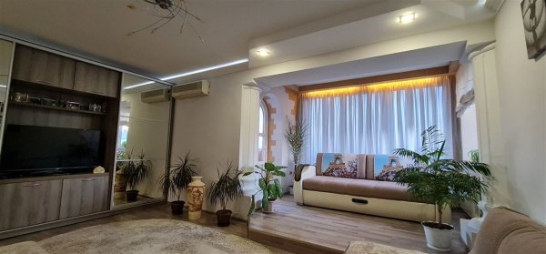 1-к квартира, 5/5 эт., 48м²