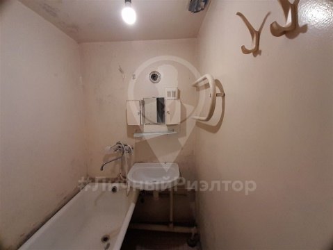 1-к квартира, 1/5 эт., 30м²