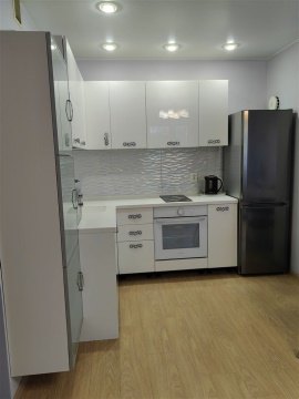 2-к квартира, 3/9 эт., 58м²