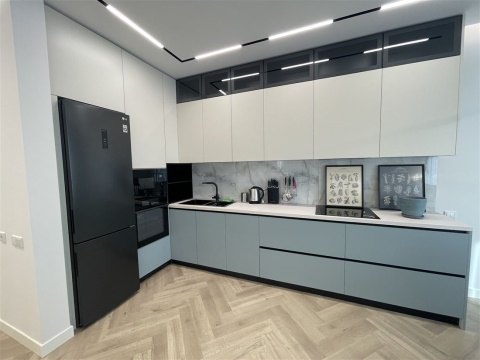 2-к квартира, 20/37 эт., 62м²