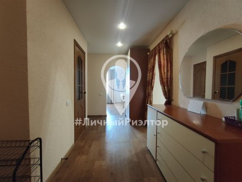 2-к квартира, 1/10 эт., 71м²