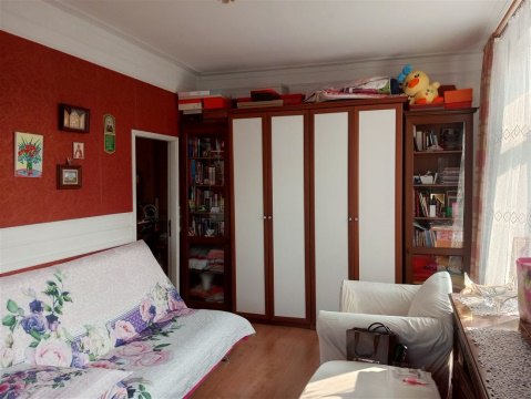 4-к квартира, 5/5 эт., 100м²