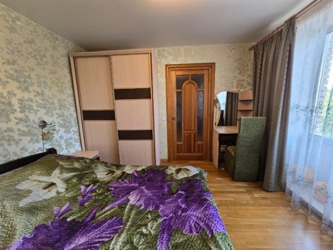 3-к квартира, 4/9 эт., 60м²