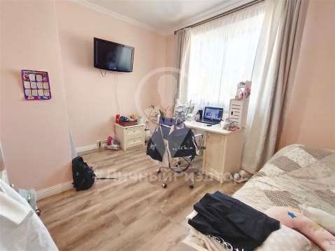 2-к квартира, 2/3 эт., 54м²