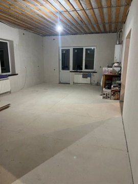 Дом 215м², участок 9,4 сот.