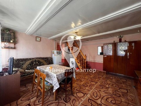 Дом 56м², участок 929 сот.
