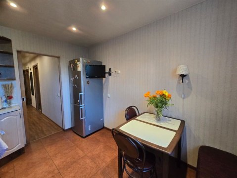 3-к квартира, 4/9 эт., 60м²