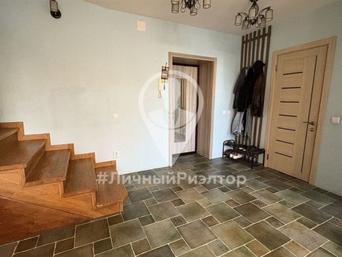 2-к квартира, 10/15 эт., 90м²