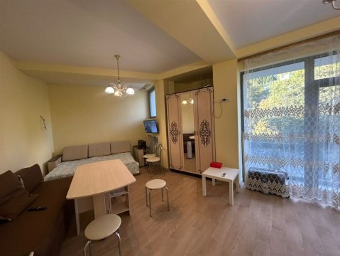 1-к квартира, 4/6 эт., 35м²