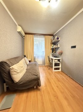 2-к квартира, 1/5 эт., 62м²