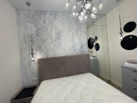 2-к квартира, 20/37 эт., 62м²