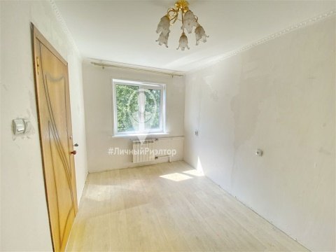 2-к квартира, 5/5 эт., 44м²